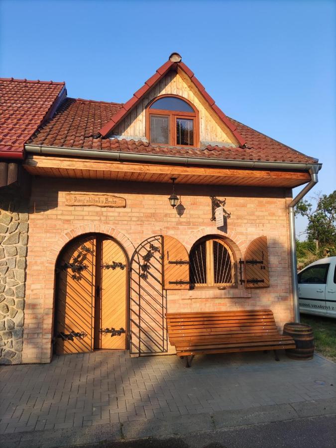 Vinny Sklep U Brodu Vacenovice Exterior foto